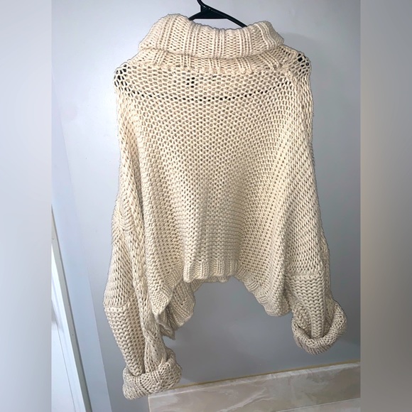 chunky cream sweater Size S HYFVE - Picture 2 of 3
